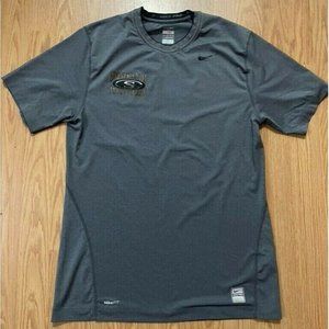 Nike Pro shirt fitted athletic young mens slim fit medium Personal Trainer